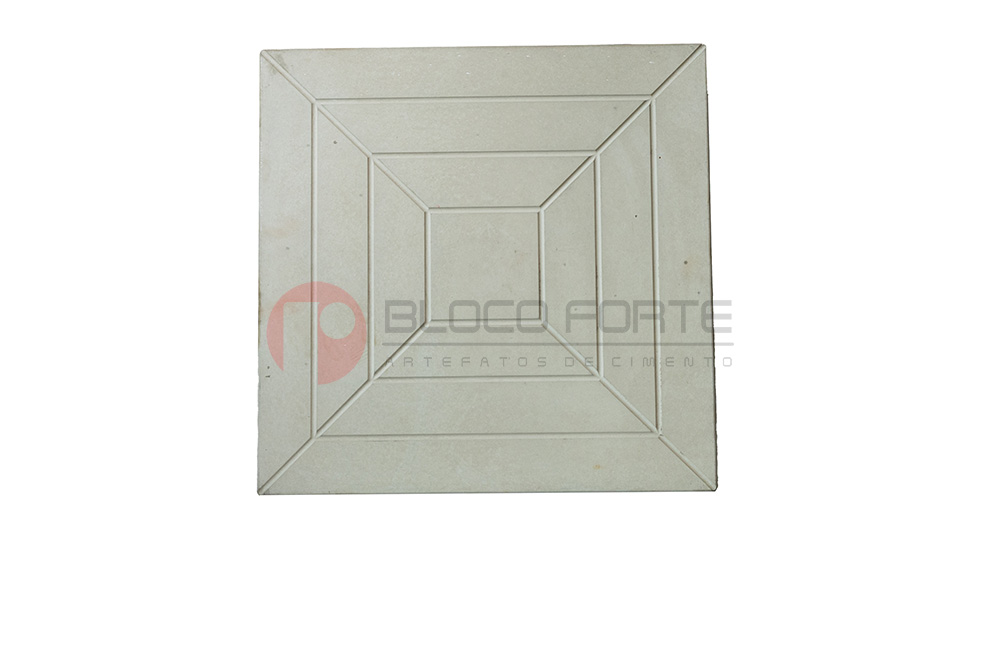 LADRILHO PIRAMIDE 50X2,5X50CM